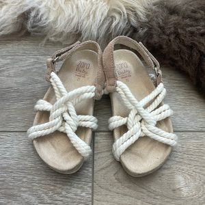 EUC Zara macrame sandals size 21
